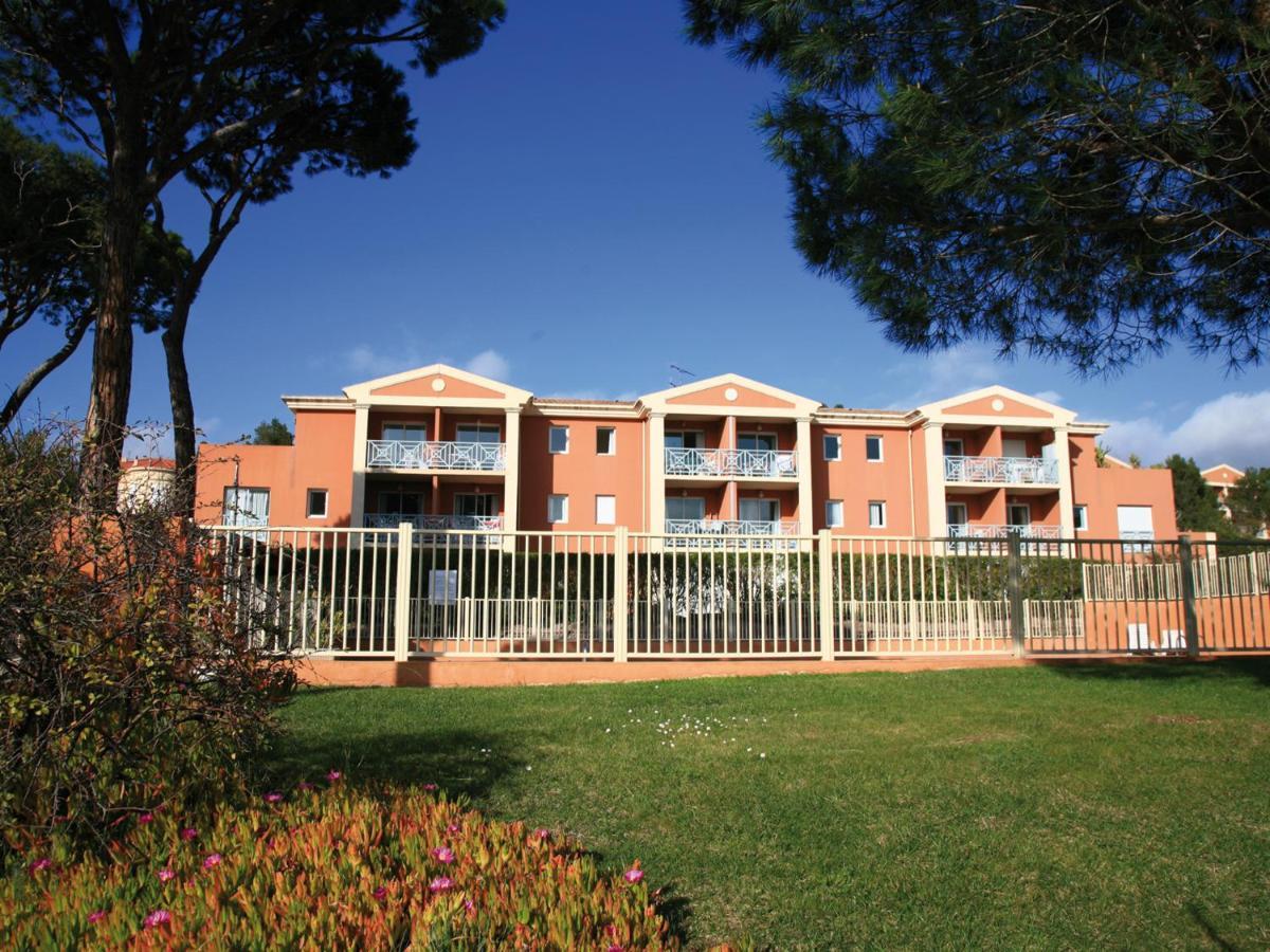 Lagrange Vacances Le Domaine Des Grands Pins Saint-Raphaël Eksteriør billede